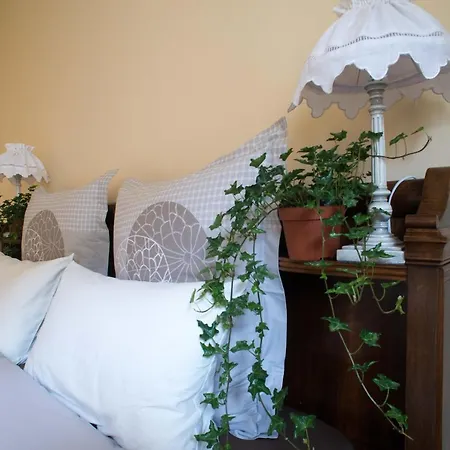 Bed and Breakfast J'irais A *